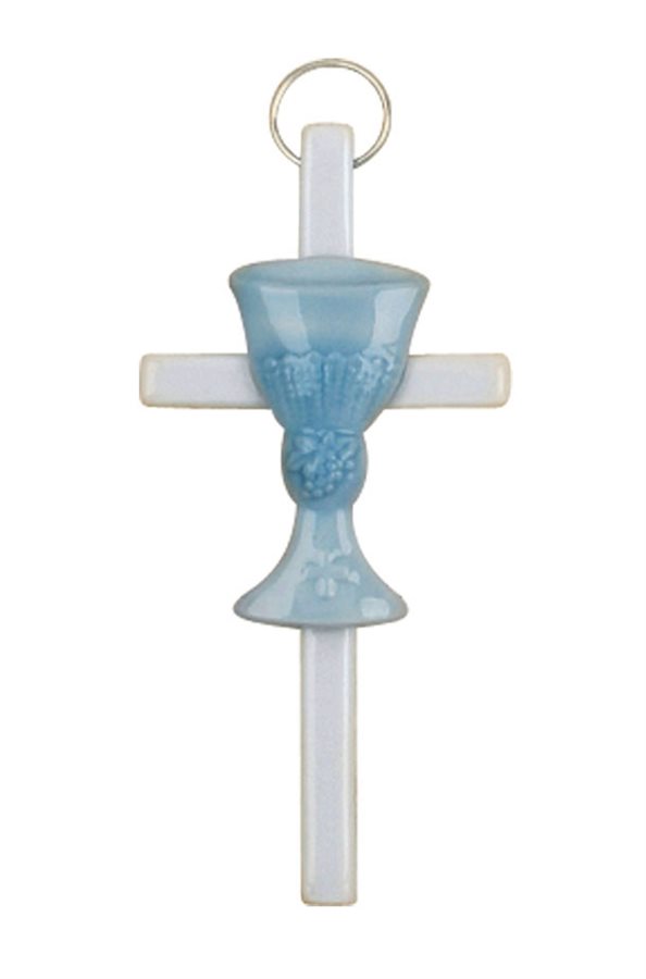 Croix porcelaine 1ère communion calice bleu pâle, 13 cm