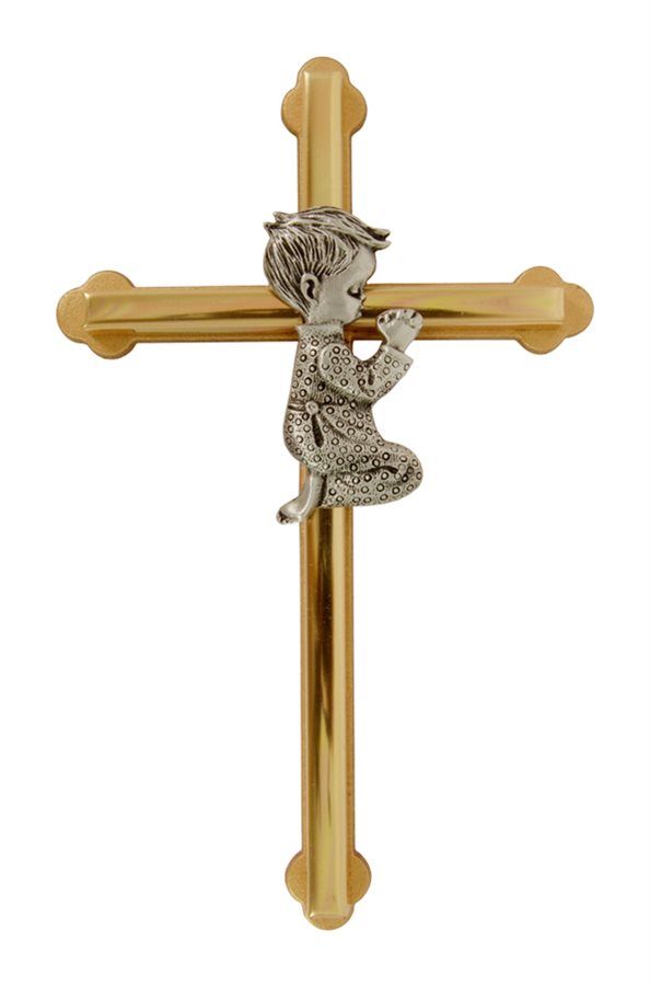Croix baptême métal bicolore, garçon en prière, 15 cm