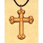 Pendentif croix & corde en érable verni, 1.5" (3.8 cm)