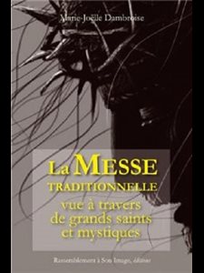 Messe traditionnelle vue à travers de grands.. (French)