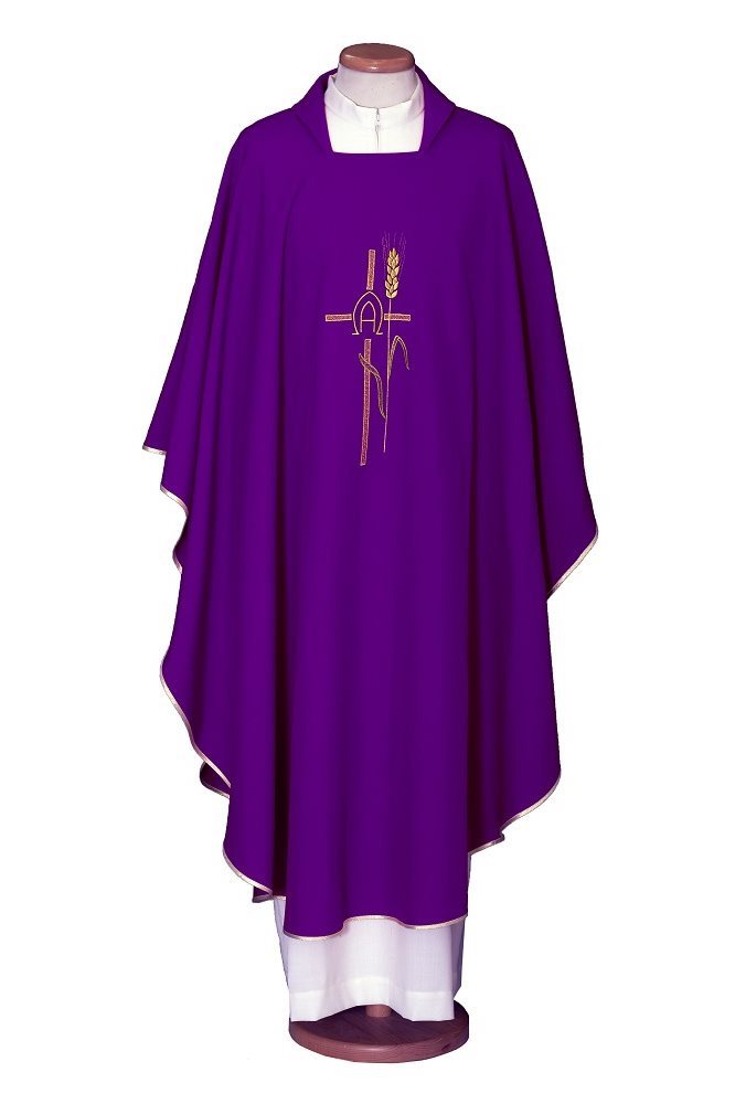 Chasuble Violette #65-000461 100% polyester Chasuble Violette #65-000461 100% polyester