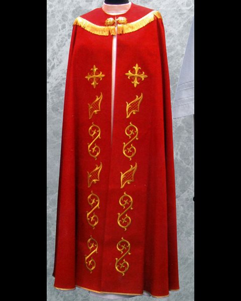 Chape #640 (4 couleurs liturgiques disponibles)